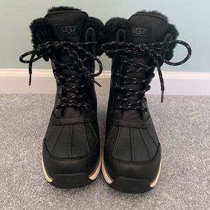 Ugg Adirondack III Women’s Snow Boots Size 8